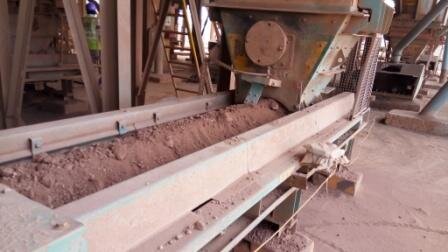 Bentonite feeder.jpg