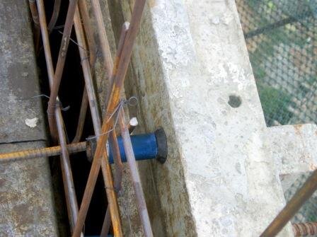correctly placed kicker bolt.jpg