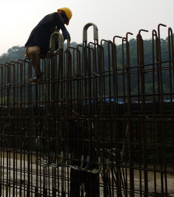 Lifting hook Installation.jpg